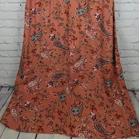 WILLOW & CLAY | floral flower ruffle front slit maxi dress - Picture 7 of 11